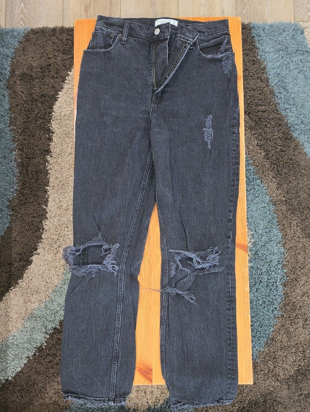 Abercrombie & Fitch Black Curve Love Ultra High Rise 90's Straight Jean